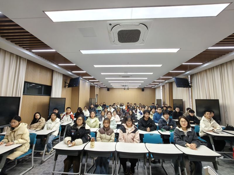 人工智能学院举行新发展团员入团...